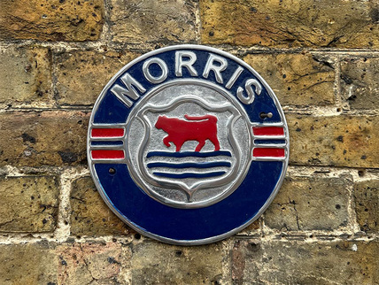 aluminium Morris wall plaque